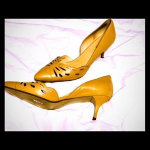 Nine West D’orsay kitten heel pumps - sz 12 women